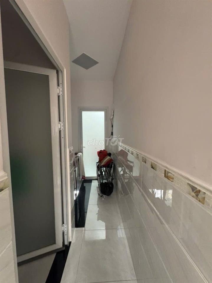 NHÀ MT XUÂN THỚI 21. DT 40M2 GIÁ 2,4 TỶ VI BẰNG