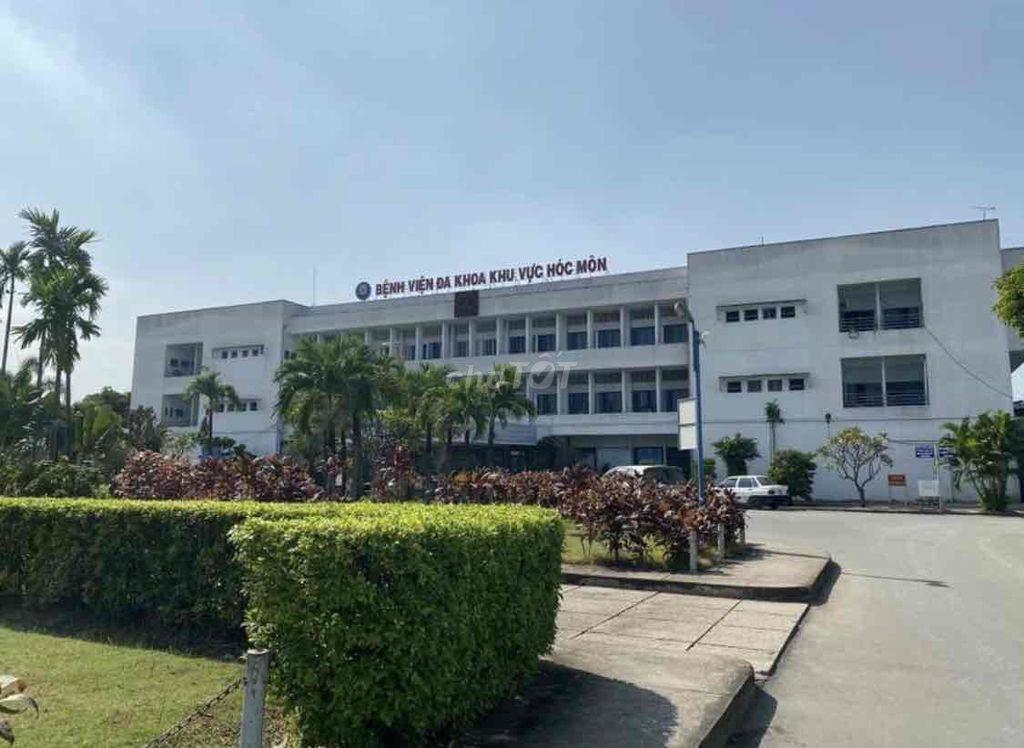 TÔI CẦN BÁN GẤP LÔ ĐẤT MẶT TIỀN NHỰA 8m GẦN BỆNH VIỆN HÓC MÔN NỞ HẬU