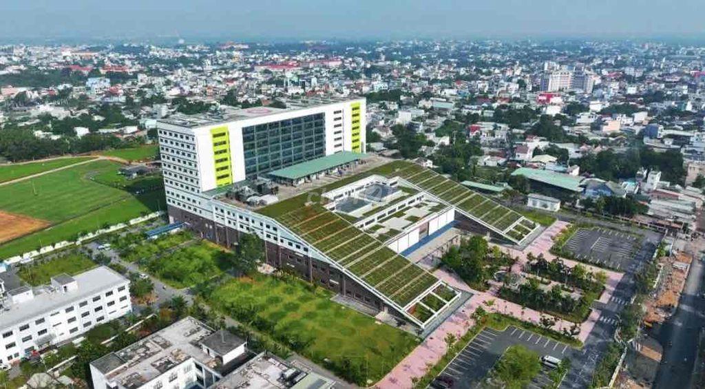 TÔI CẦN BÁN GẤP LÔ ĐẤT MẶT TIỀN NHỰA 8m GẦN BỆNH VIỆN HÓC MÔN NỞ HẬU