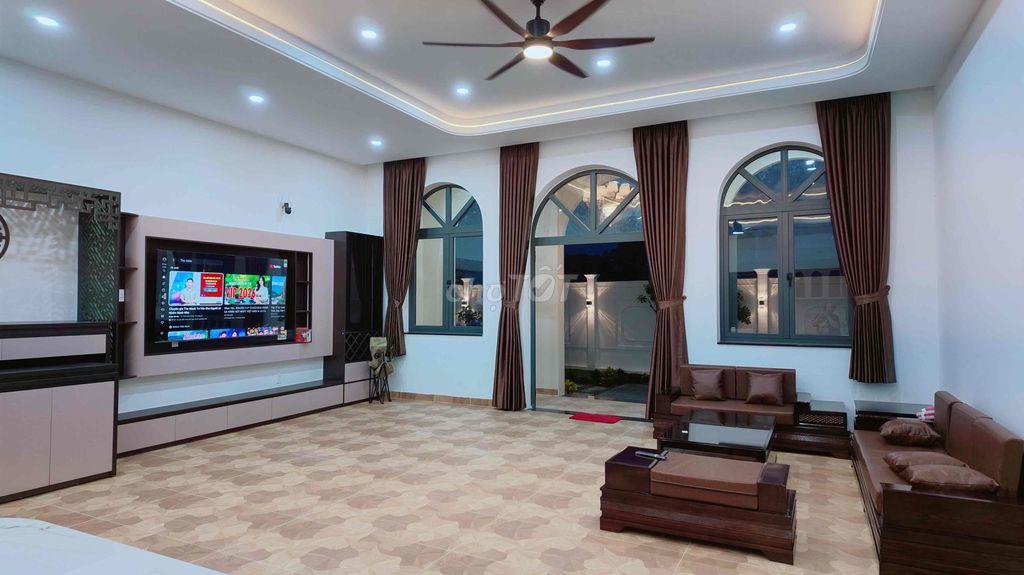 TÔI CHÍNH CHỦ CẦN BÁN BIỆT THỰ SÂN VƯỜN 2 MẶT TIỀN 1100M2