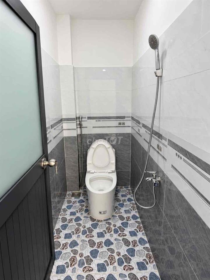 EM CHÍNH CHỦ CẦN BÁN CĂN NHÀ TRỆT LẦU TÂN XUÂN HÓC MÔN