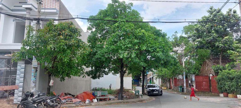BÁN ĐẤT LÔ GÓC MẶT TIỀN ĐƯỜNG TRỊNH THỊ MIẾNG, THỚI TAM THÔN, HÓC MÔN