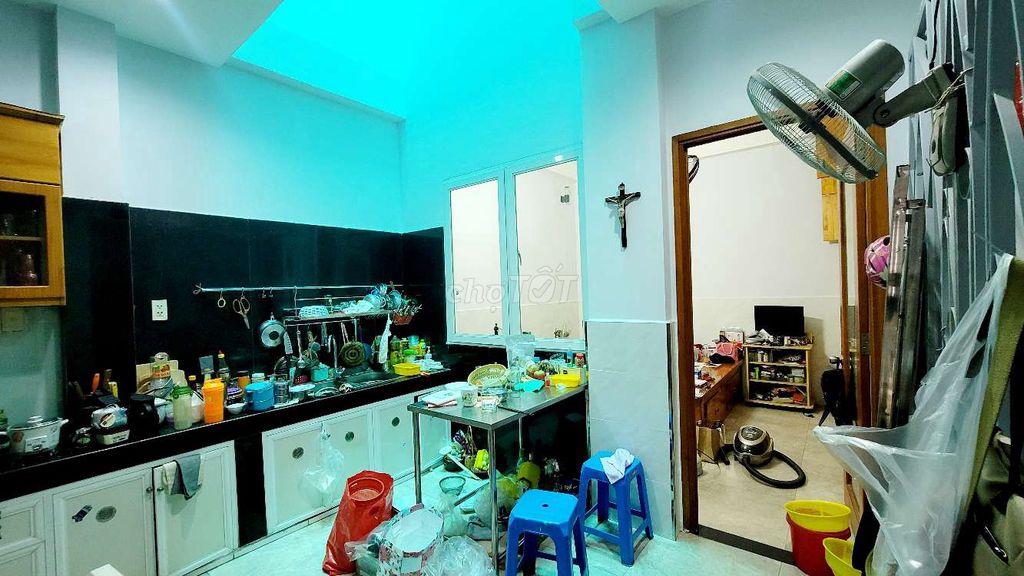 BÁN NHÀ 2 MẶT TIỀN HẺM, GẦN TRƯỜNG SA, QUẬN 3, TP.HCM