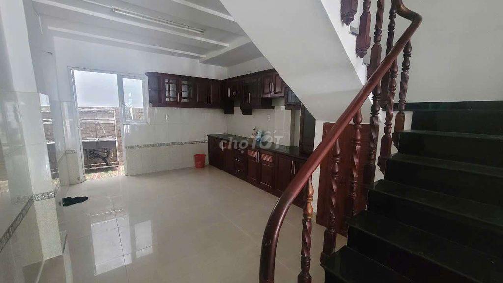 BÁN NHÀ KHU VIP E.TOWN CỘNG HÒA, ĐƯỜNG BÀU BÀNG, P13, Q. TÂN BÌNH !