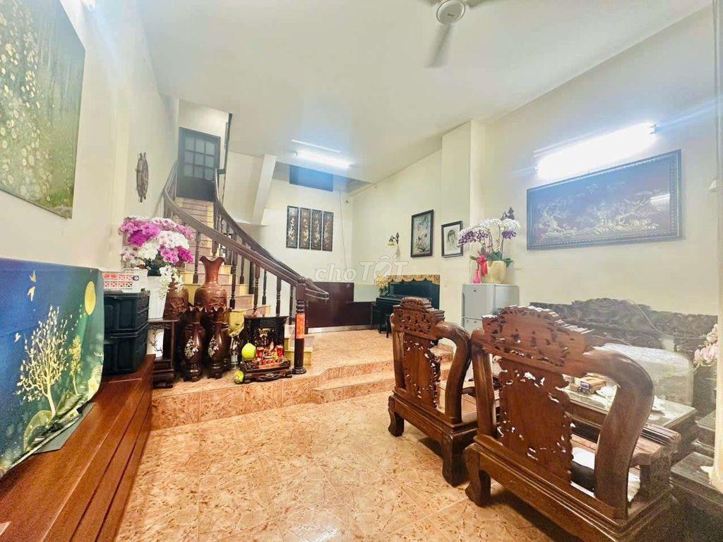 CHO THUÊ NHÀ NGUYÊN CĂN ĐƯỜNG PHỔ QUANG, P2, Q. TÂN BÌNH 