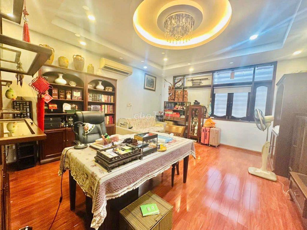 CHO THUÊ NHÀ NGUYÊN CĂN ĐƯỜNG PHỔ QUANG, P2, Q. TÂN BÌNH 