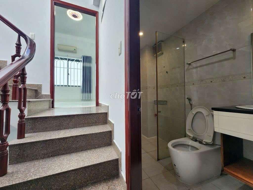CHO THUÊ NHÀ ĐƯỜNG HOÀNG HOA THÁM, P12, Q. TÂN BÌNH