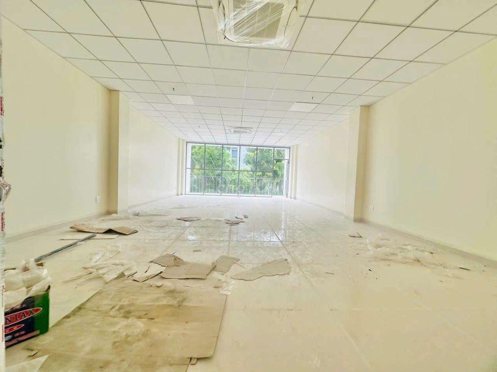 CHO THUÊ TÒA NHÀ VP ĐƯỜNG HỒNG HÀ, P2, Q. TÂN BÌNH, TP.HCM