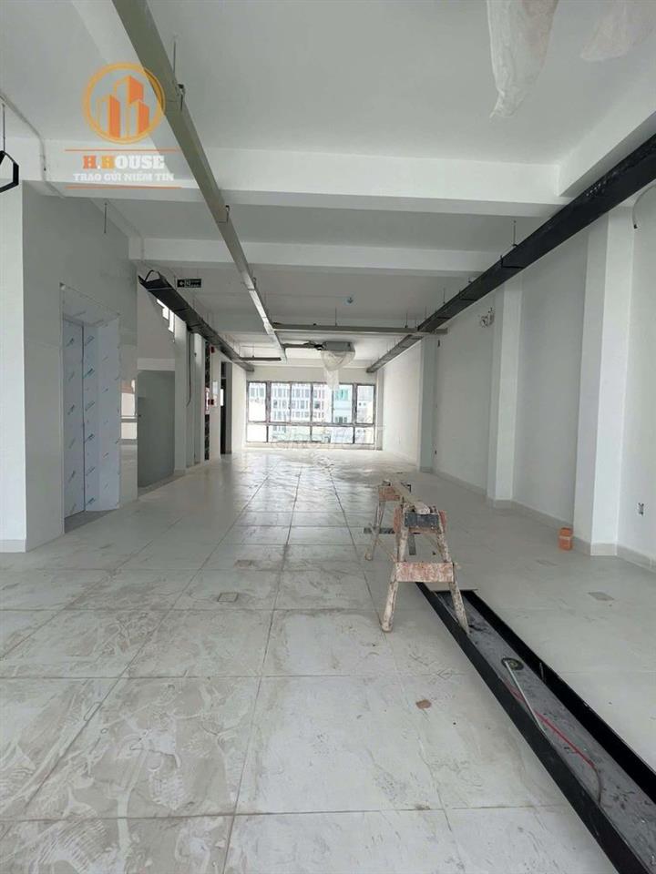 CHO THUÊ TÒA NHÀ VĂN PHÒNG ĐƯỜNG LÊ TRUNG NGHĨA P12, Q.TÂN BÌNH (K300)