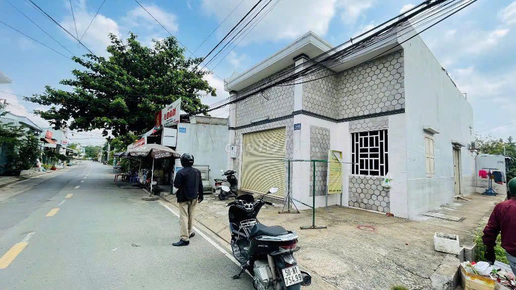 🏭 BÁN XƯỞNG LÔ GÓC 2 MẶT TIỀN TÂN HIỆP 8 – HÓC MÔN