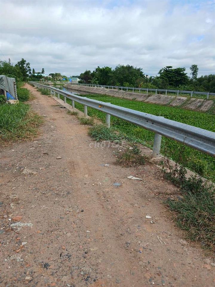 Cần bán nền đất