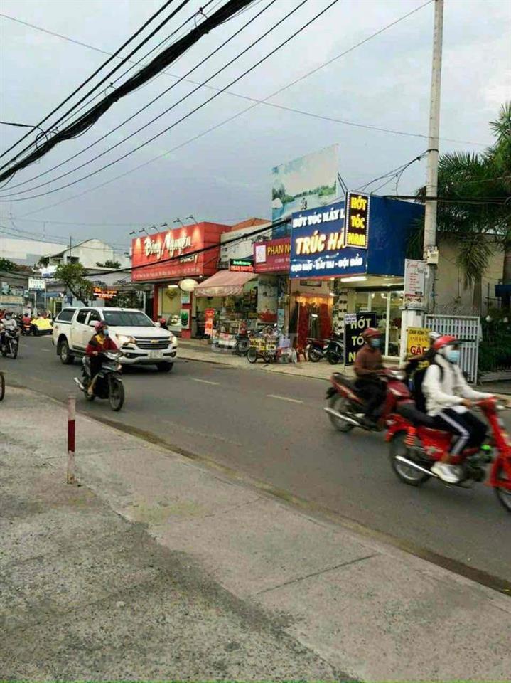 GIẢM SỐC NHIỆT 17,8 tỷ Xuống 14 tỷ chốt Nhà Mặt Tiền Phan Văn Hớn