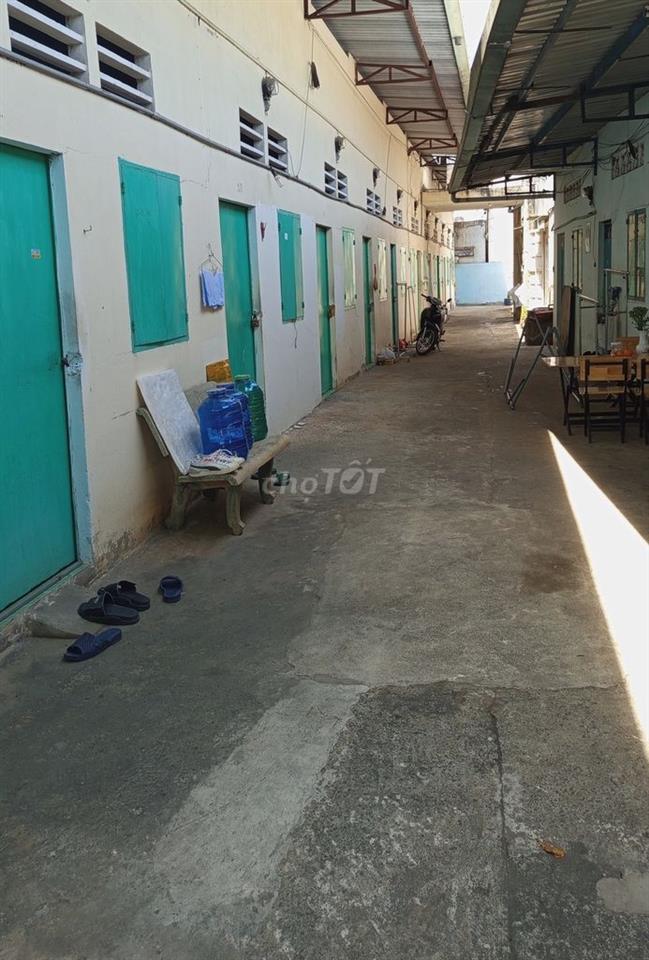Bán nhà + 16 phòng trọ đường Kênh T2 (xã Bà Điểm)