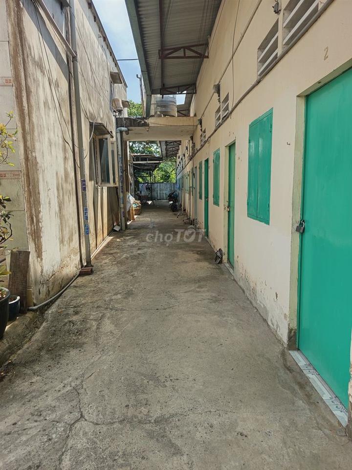 Bán nhà + 16 phòng trọ đường Kênh T2 (xã Bà Điểm)