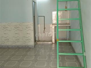 Phòng trọ có gác gần chợ Bà Điểm (Hóc Môn)