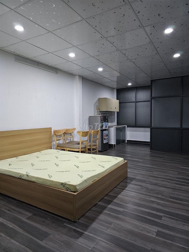 BÁN NHÀ MẶT TIỀN VIP CỘNG HOÀ