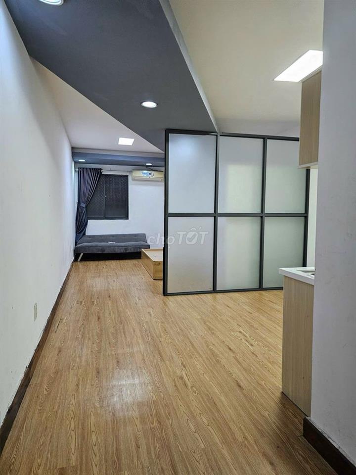BÁN NHÀ MẶT TIỀN VIP CỘNG HOÀ