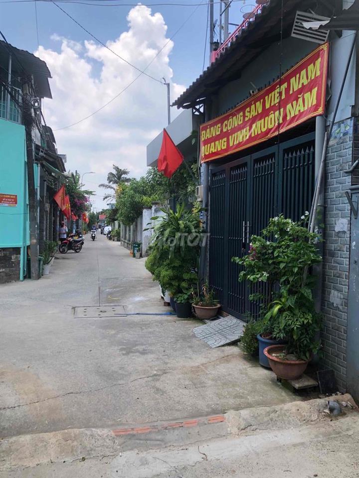 gia đình cần bán  đất