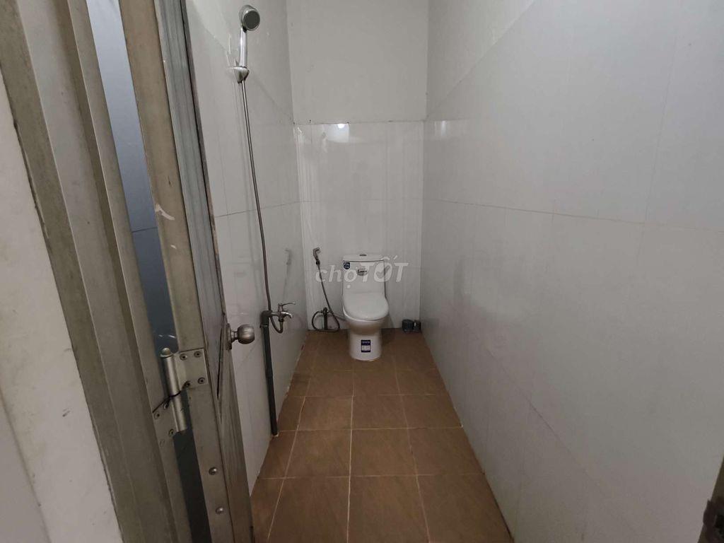 Kiot - Nhà nguyên căn mặt đất gần Tô ký, ĐH GTVT, khu dân cư đông đúc