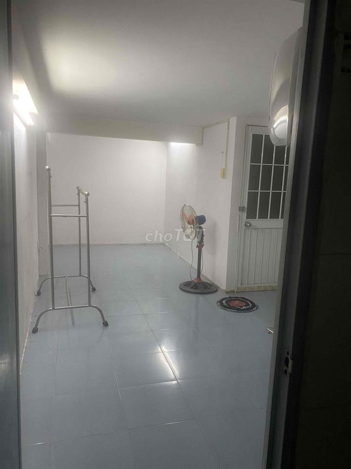 phòng trọ máy lạnh giá rẻ