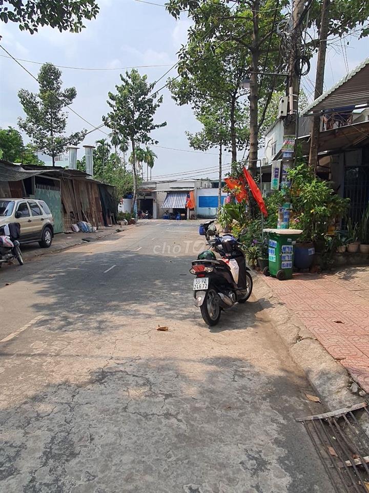 Cho thuê phòng trọ chợ Bà Điểm, Hóc Môn 1tr8