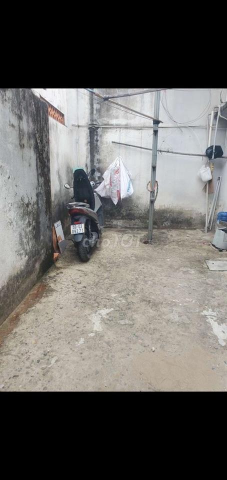 phòng trọ có gác sạch đẹp. Miễn trung gian 