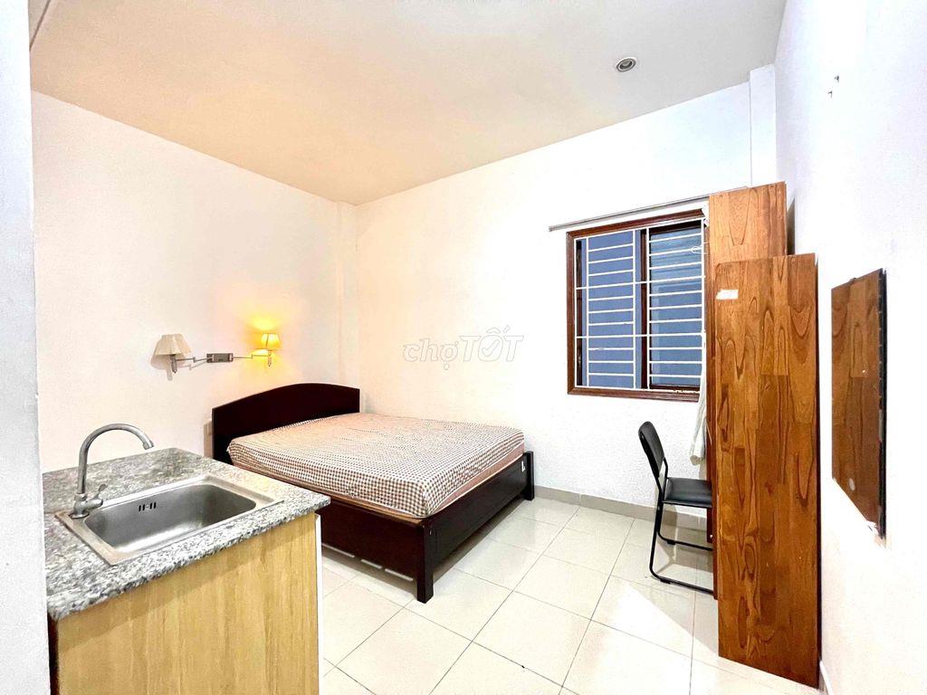 PHÒNG TRỌ Q3( GẦN TRƯỜNG ĐH SG, Kinh Tế, Sư Phạm , Giá 3tr7)
