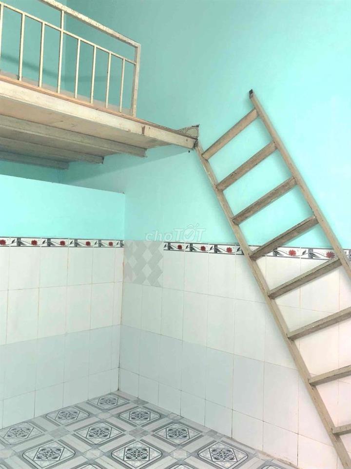 Phòng trọ có gác ở Hậu Lân - Bà Điểm