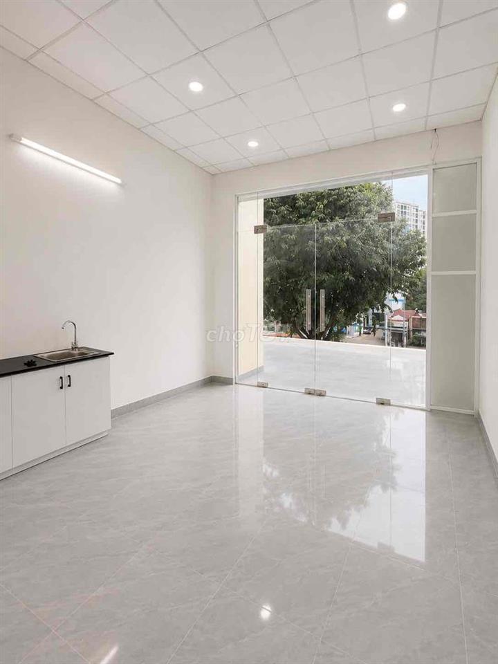 DUPLEX TRƯỜNG CHINH - CÓ GÁC - MÁY LẠNH - BAN CÔNG