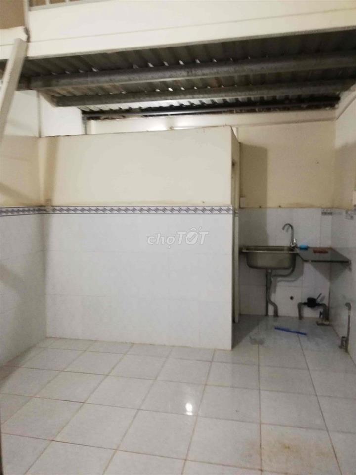 Phòng rộng rãi, thoáng mát, sạch sẽ
