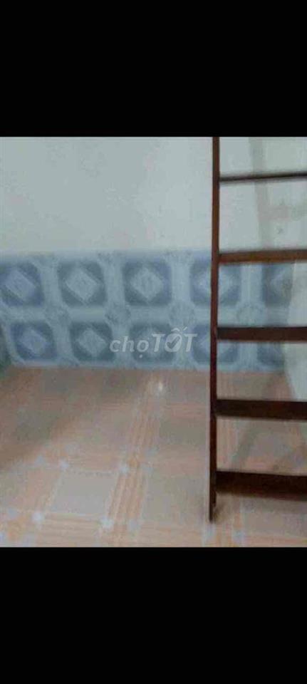 Phòng có gác, sạch sẽ, thoáng mát