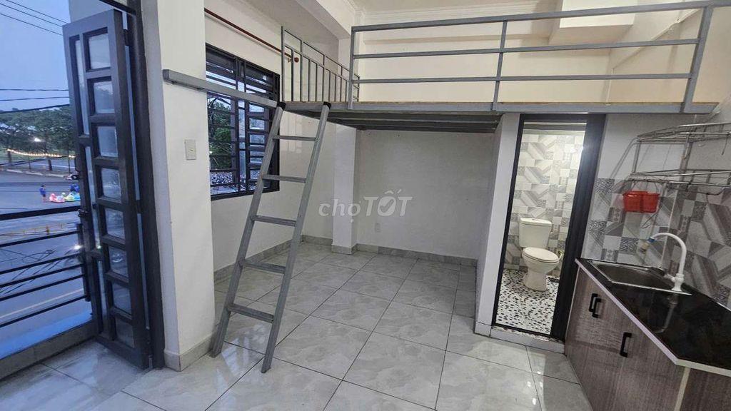 DUPLEX CỬA SỔ TRỜI CỰC THOÁNG NGAY DƯƠNG THỊ MƯỜI 