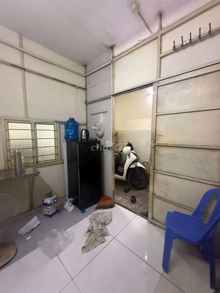 PHÒNG TRỌ GIÁ RẺ NGAY MẶT TIỀN PHAN VĂN HỚN CHỈ 1TR5, CÒN 1P