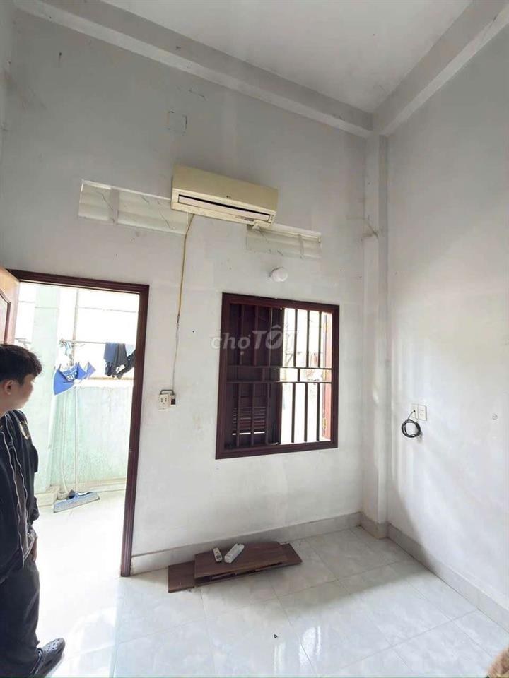 Phòng Trọ giá rẻ có máy lạnh ĐH LDXH, GTVT, Tô Ký ,Nguyễn Ảnh Thủ 