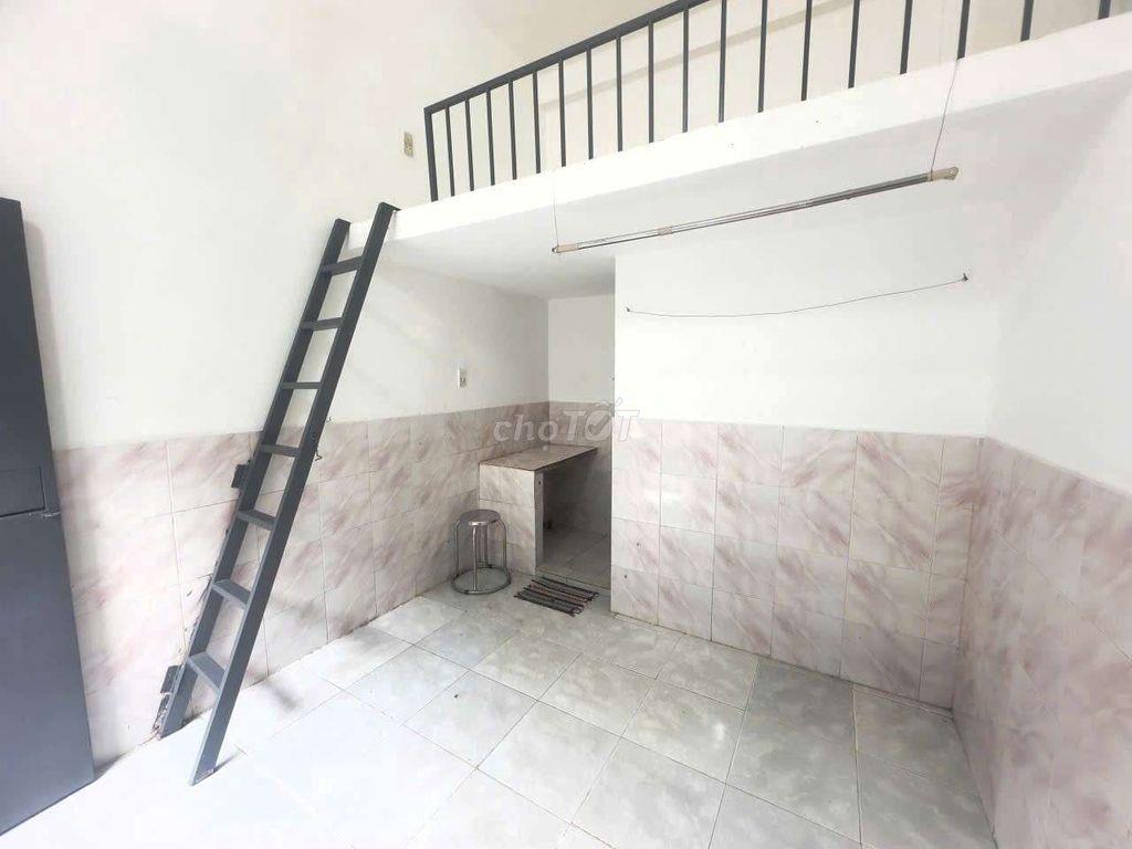 PHÒNG TRỌ GIÁ RẺ 2X CÓ TỦ LẠNH NGAY TÔ KÝ, CVPM, NGUYỄN ẢNH THỦ 