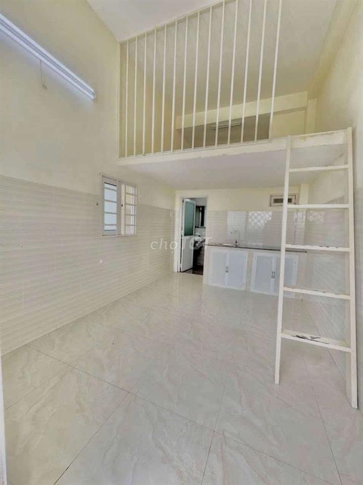 DUPLEX BAN CÔNG SIÊU TO GIÁ RẺ NGAY MẶT TIỀN PHAN VĂN HỚN