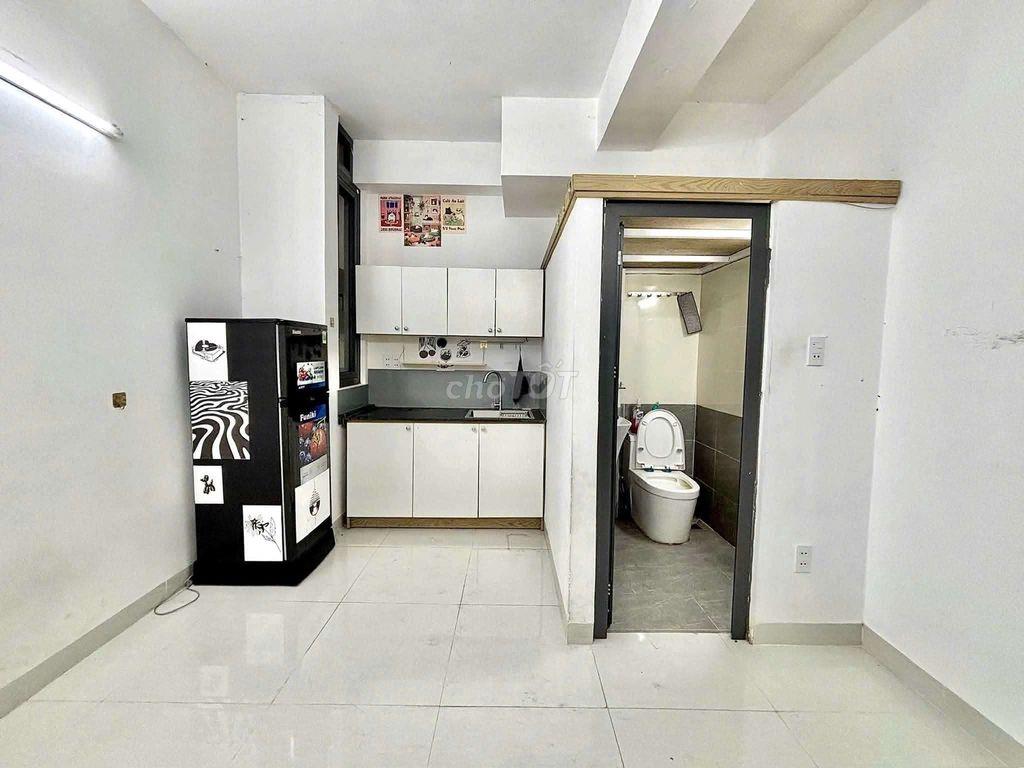CHUNG CƯ MINI FULL NỘI THẤT NGAY CVPM, TÔ KÝ GIÁ RẺ TỦ LẠNH, MÁY LẠNH 