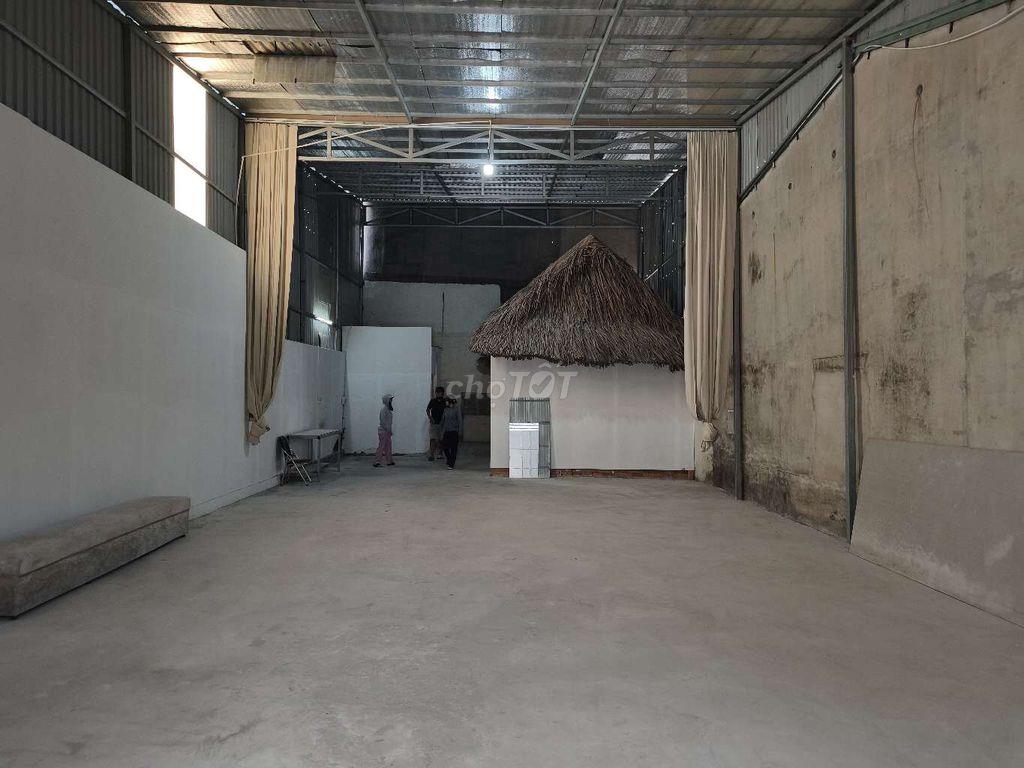 kho 200m2 Hiệp Bình, HBC có văn phòng 