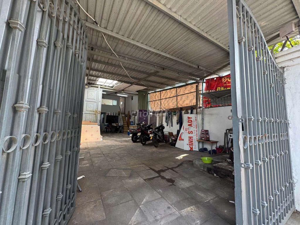 Kho xưởng 175m2 gồm gác Quốc lộ 13, HBP