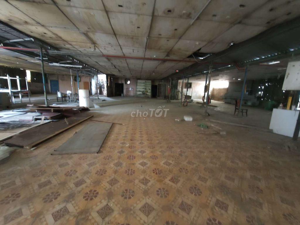Kho xưởng + vp 700m2 ( có thể thuê nhỏ) 200-280m2 QL1K Linh Xuân 
