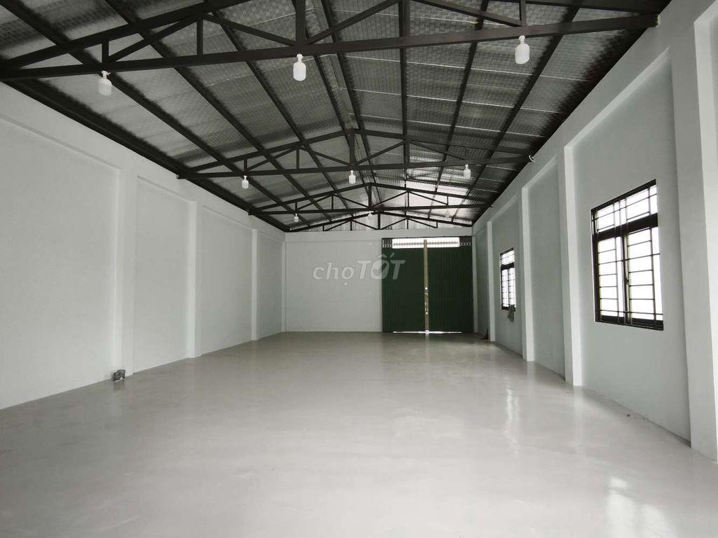 Kho xưởng 300m2 gần Phạm Văn Đồng HBC 