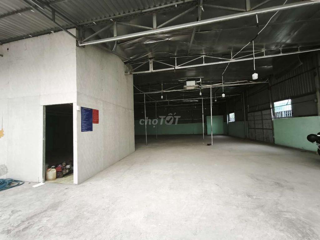 Kho xưởng 400m2 Hiệp Bình, Ph Văn Đồng, HBC
