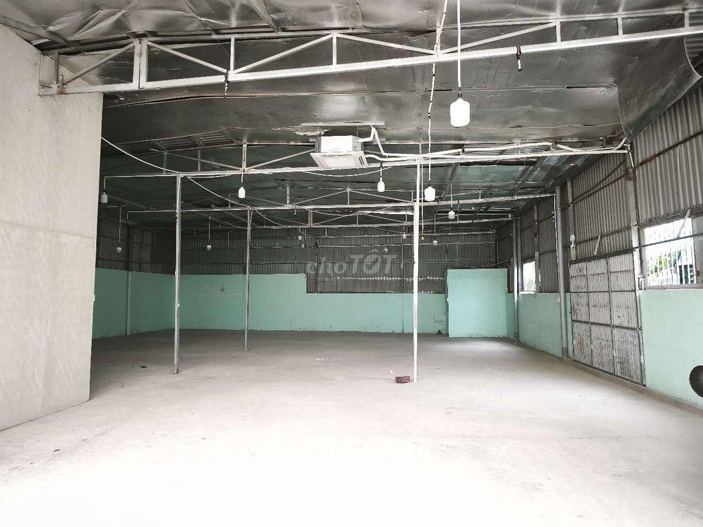 Kho xưởng 400m2 Hiệp Bình, Ph Văn Đồng, HBC