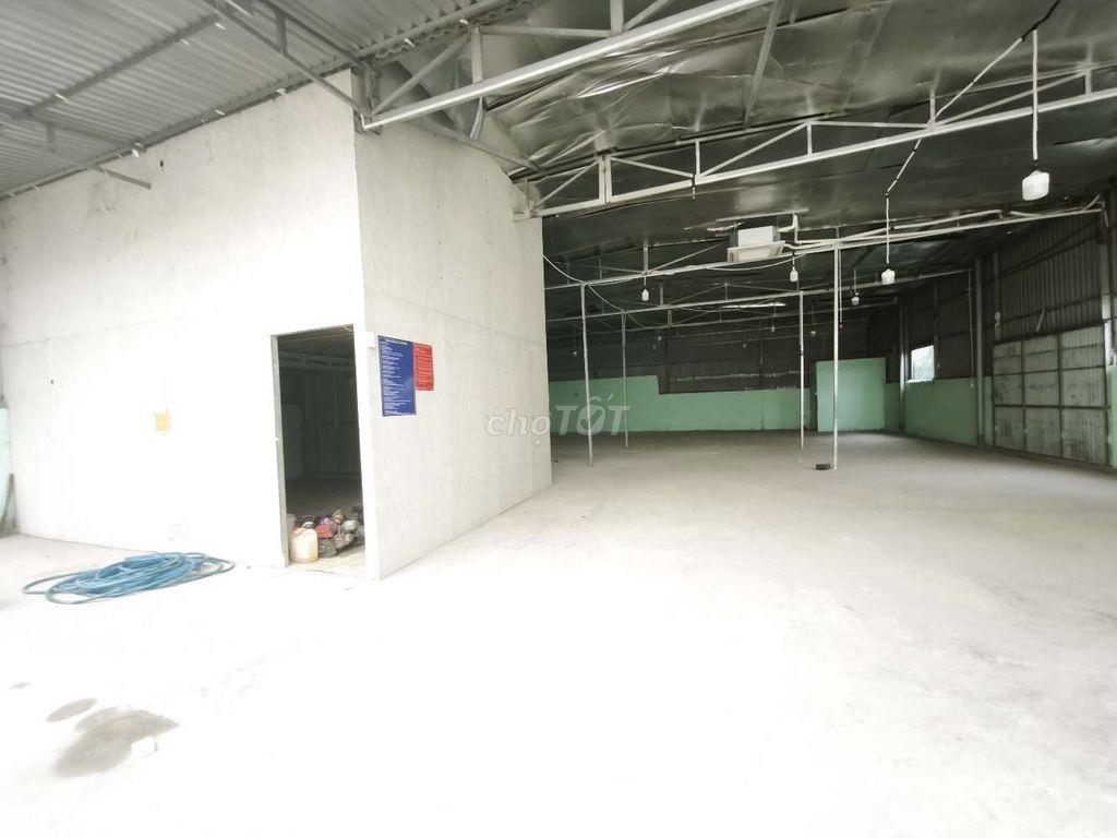 Kho xưởng 400m2 Hiệp Bình, Ph Văn Đồng, HBC