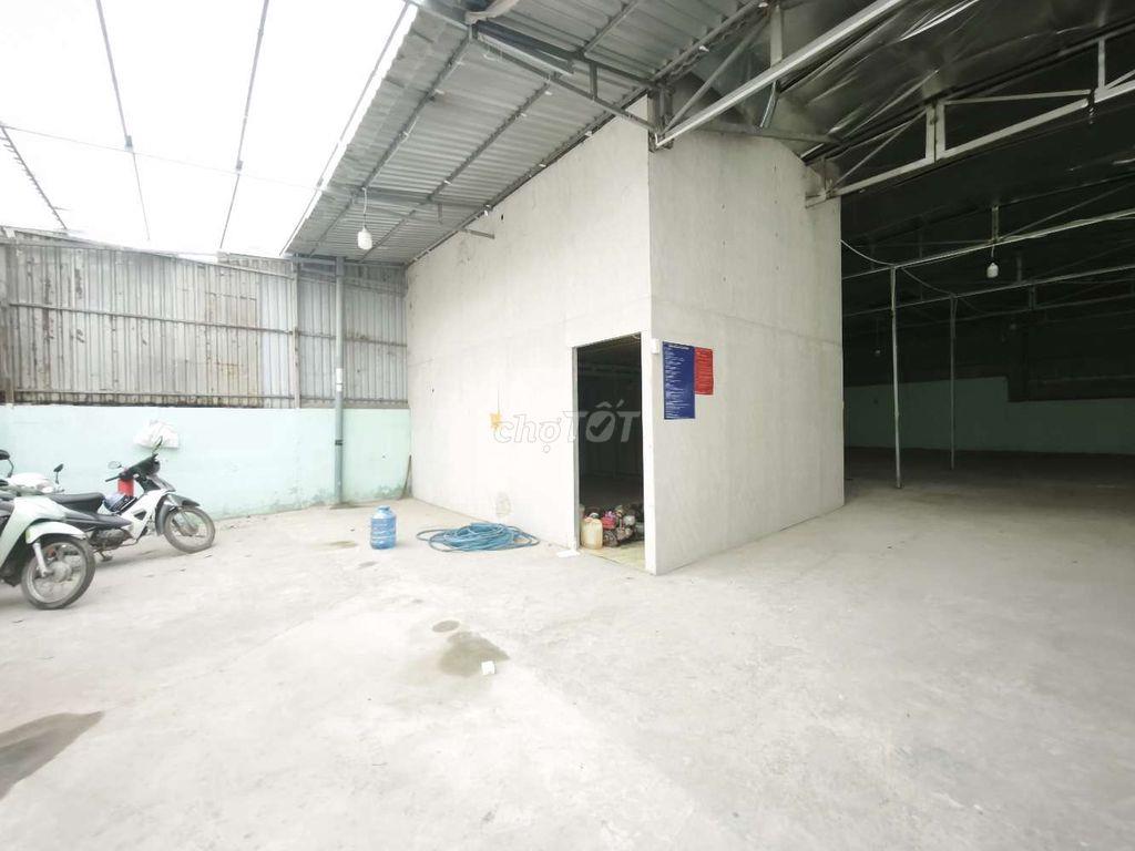Kho xưởng 400m2 Hiệp Bình, Ph Văn Đồng, HBC