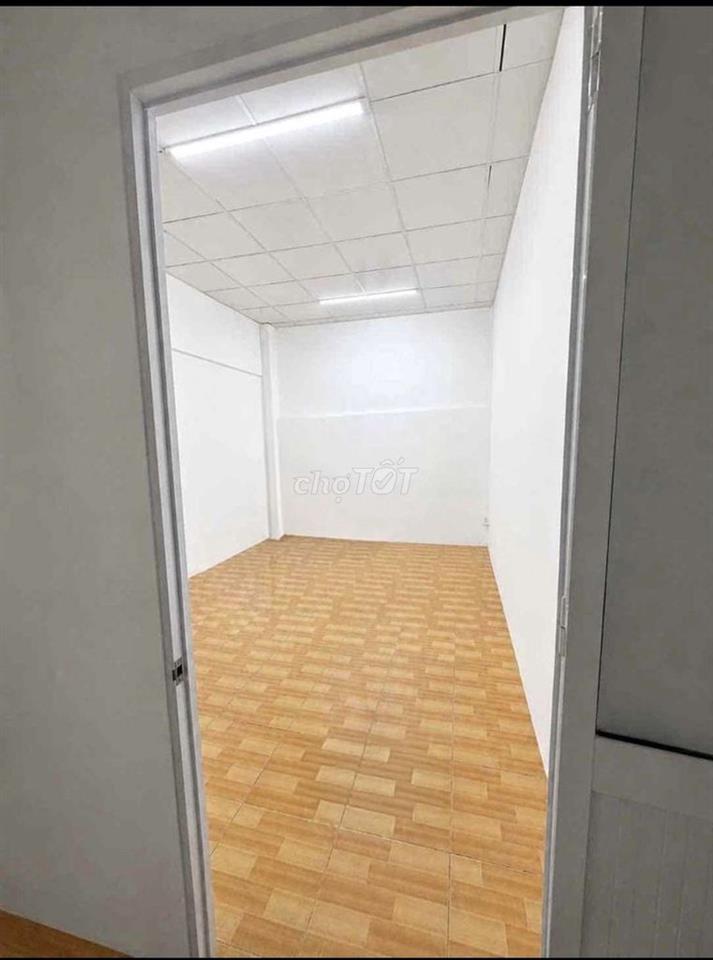 Kho văn phòng 10×20m gần Gigamall, HBC