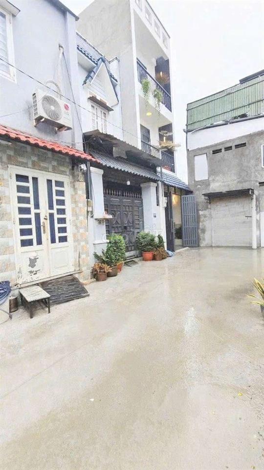 Nhà mới 4×15m 1 trệt 2 lầu 4pn 5wc 61m2 HXH Hiệp Bình