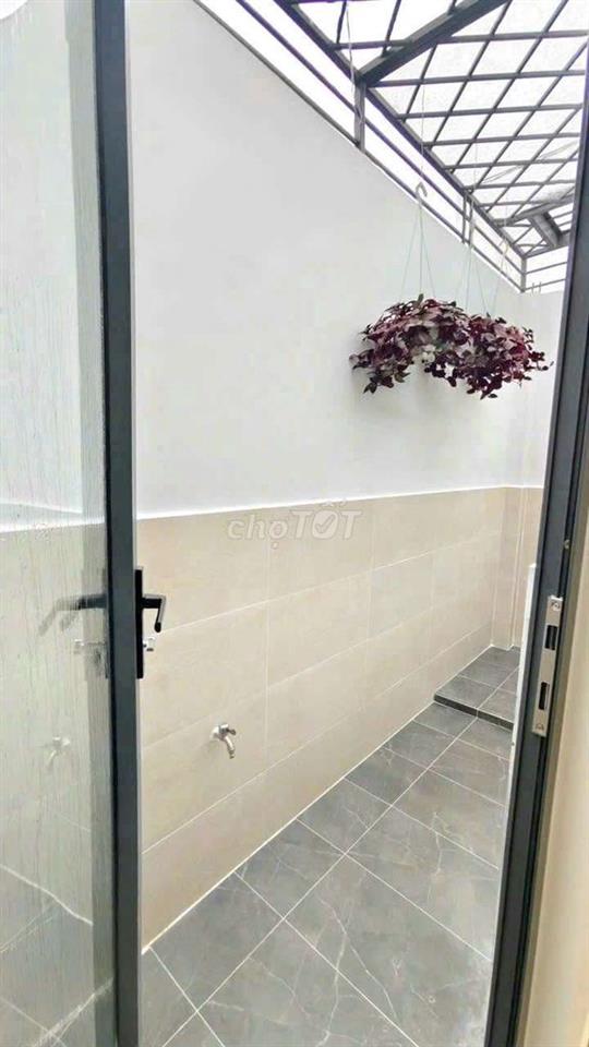 Nhà mới 4×15m 1 trệt 2 lầu 4pn 5wc 61m2 HXH Hiệp Bình