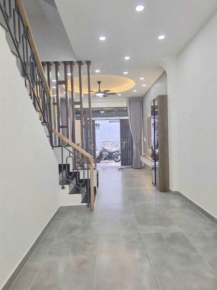 Nhà mới 4×15m 1 trệt 2 lầu 4pn 5wc 61m2 HXH Hiệp Bình