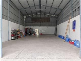 kho xưởng 10×20m Quốc lộ 13, HBP